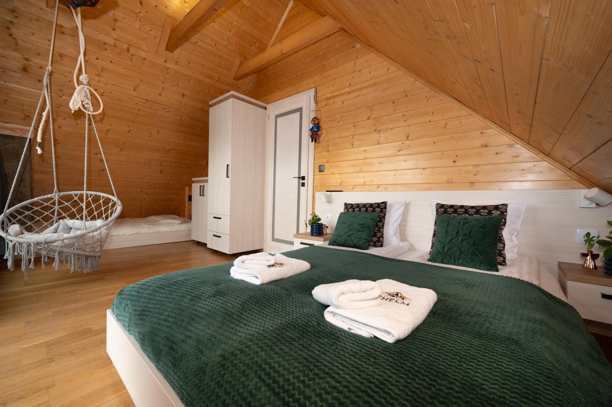 Domek Drewniany W Gorach Jacuzzi & Balia - Osada Chelm Stroza  Buitenkant foto